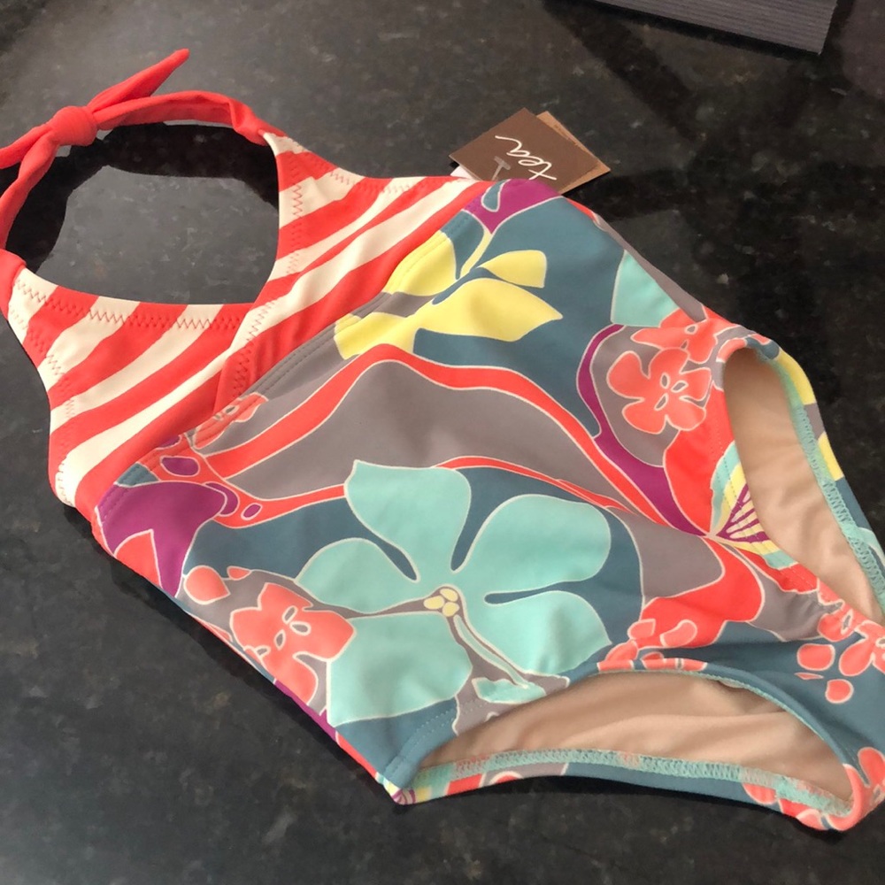 🏖NWT Girls Tea Collection swimsuit size 2T🏖